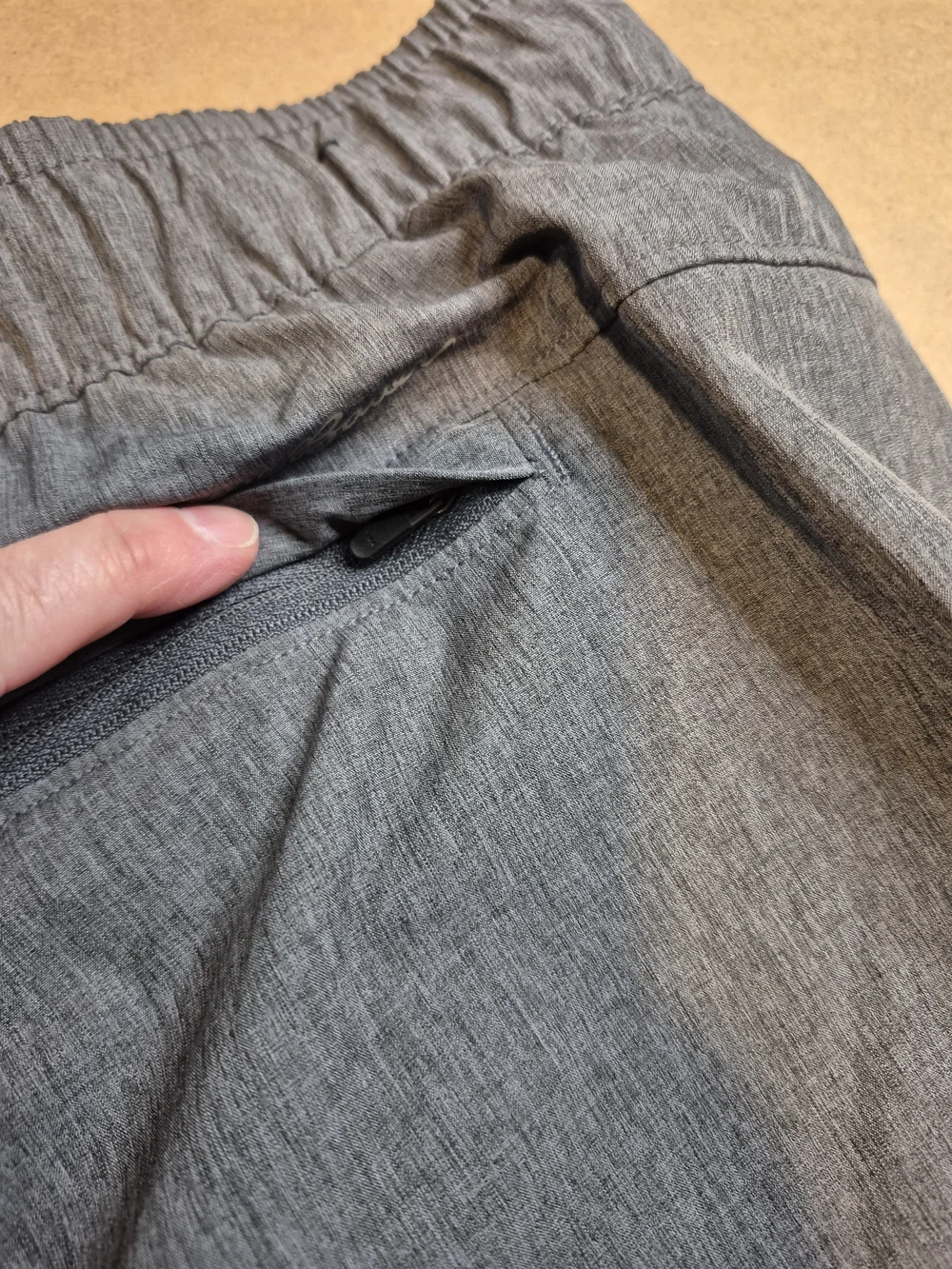 Eddie Bauer Light Gray Athletic Drawstring Shorts 4564/7